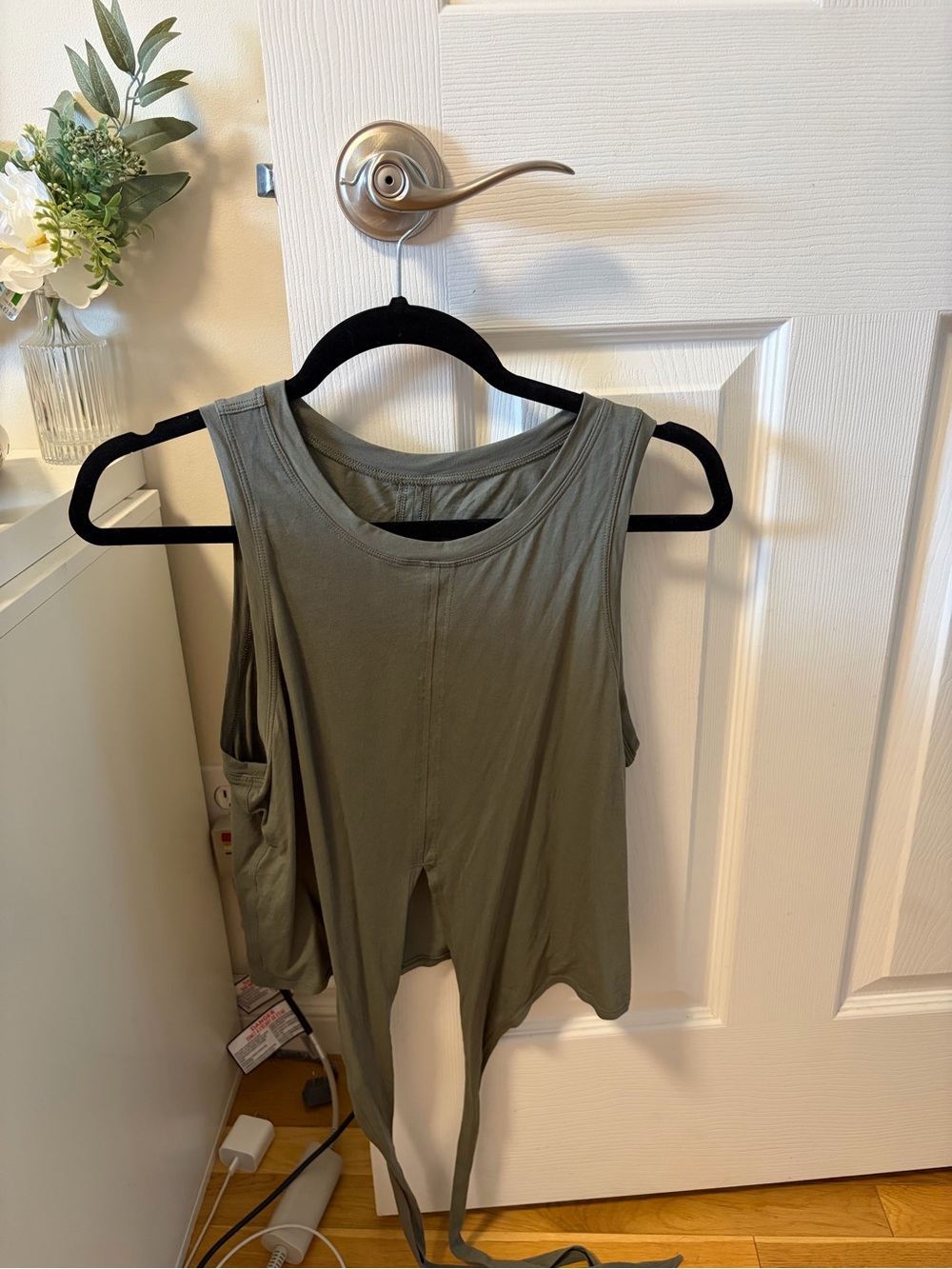 Lululemon tie tank